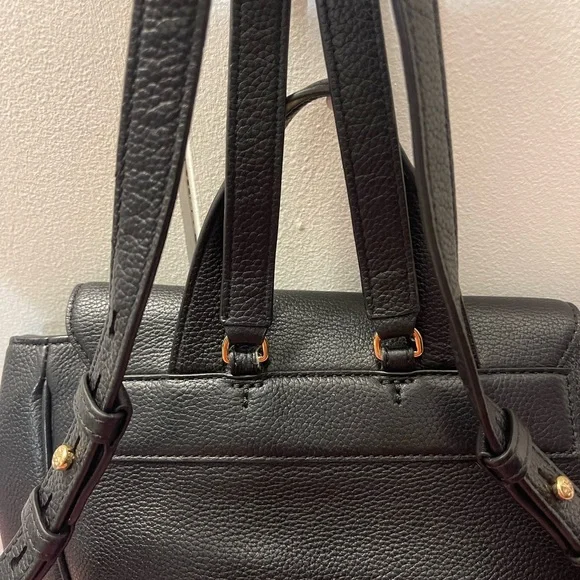 Tory Burch Black Carter Backpack with minor signs of usage Leather backpack Tory Burch Navy in Leather - 40395078 main image 4